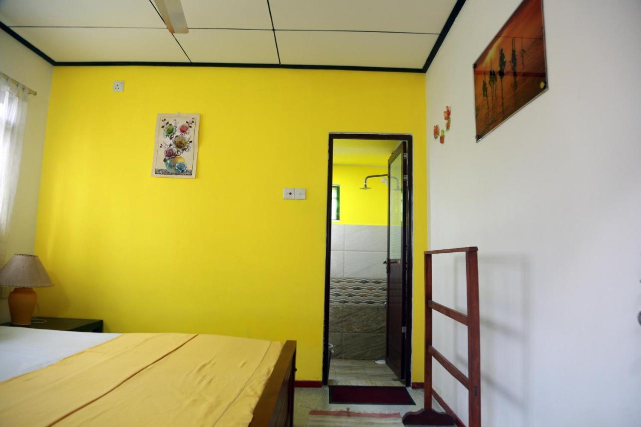 Sea Shine Beach Resort Mirissa Exterior photo