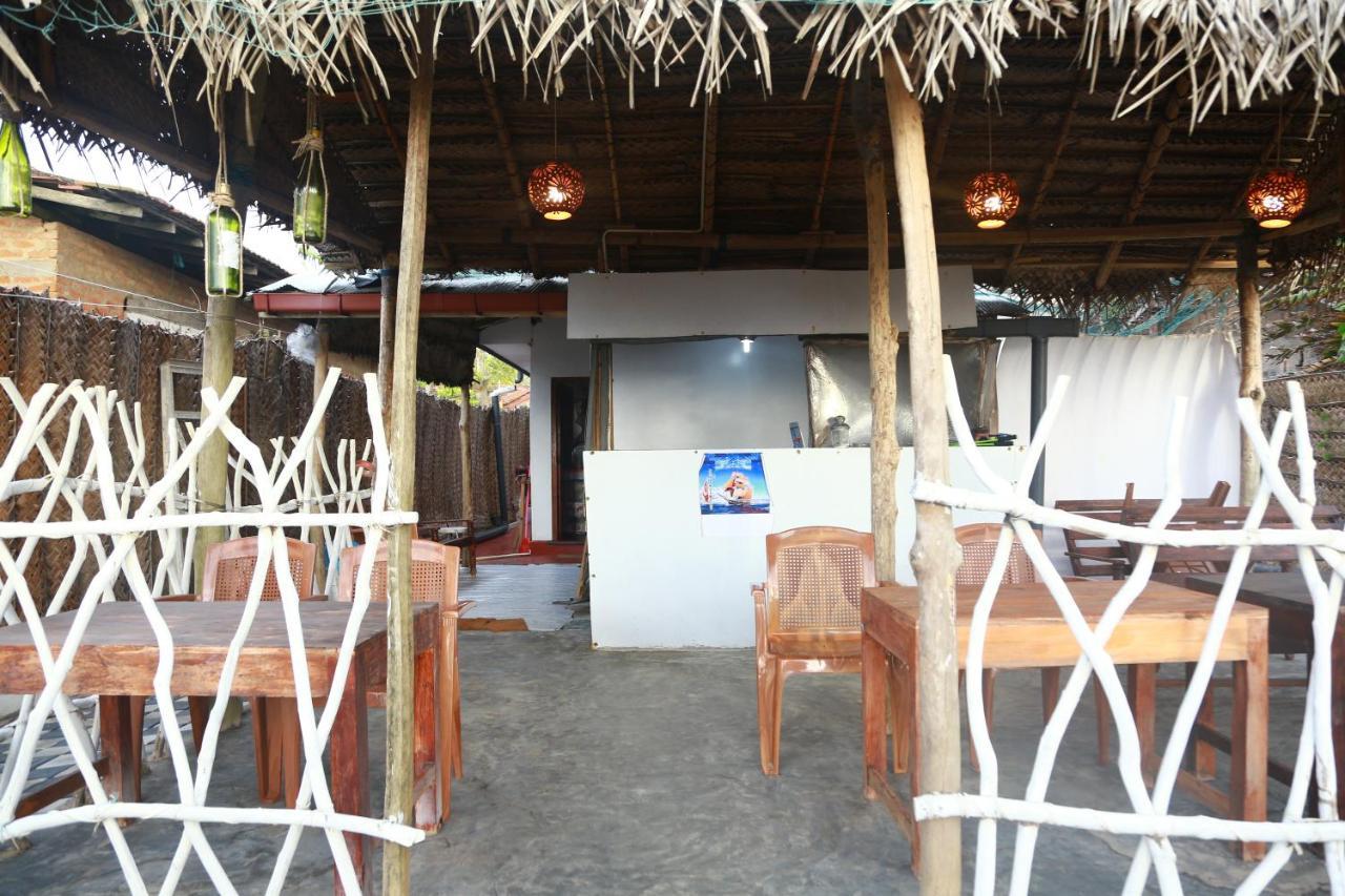 Sea Shine Beach Resort Mirissa Exterior photo